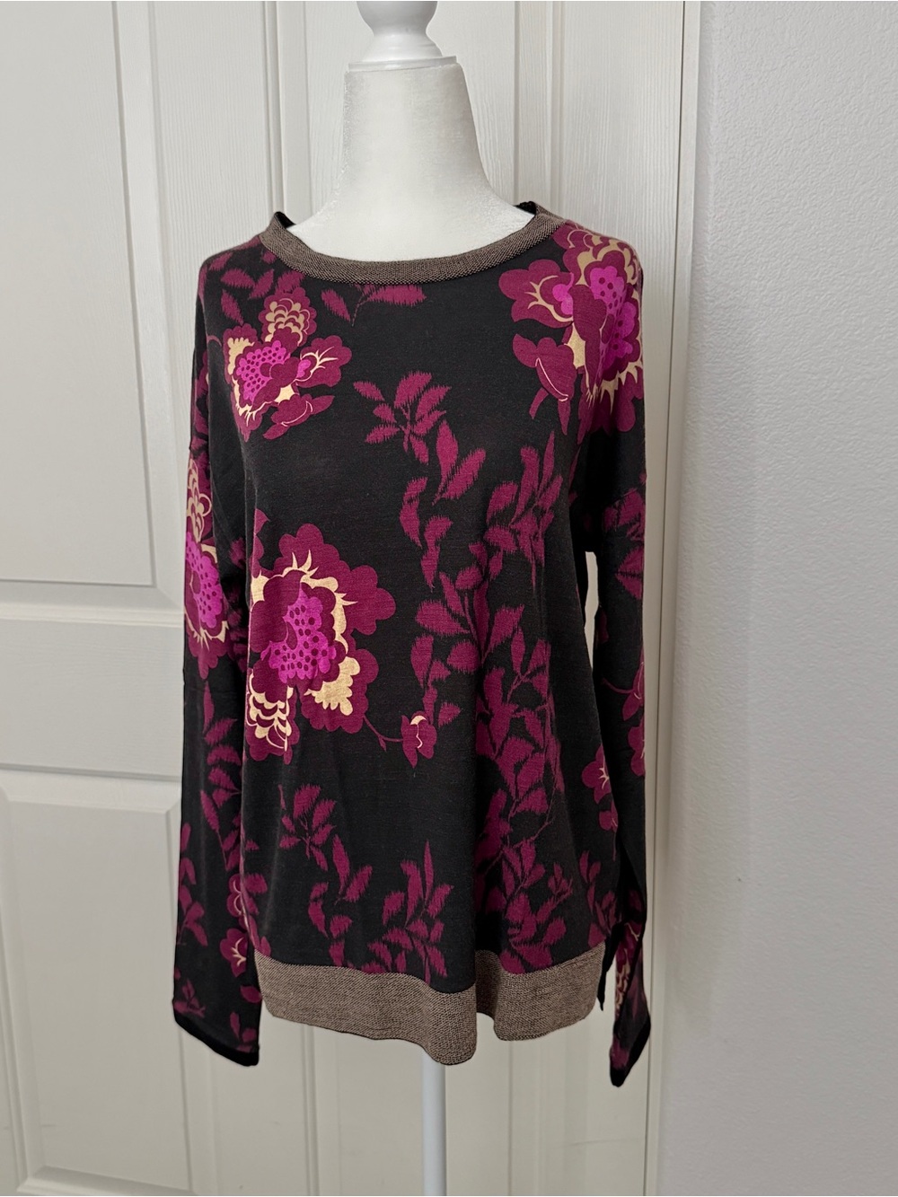 Etro Black Floral Crewneck Ultralight Wool Sweater